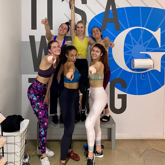 Meet your Posher, Cady - Picture 4 of 6